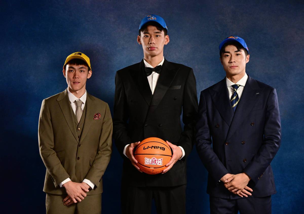 疯狂的夏天！多名核心完成转会，小崔回归，下季CBA恐变天！